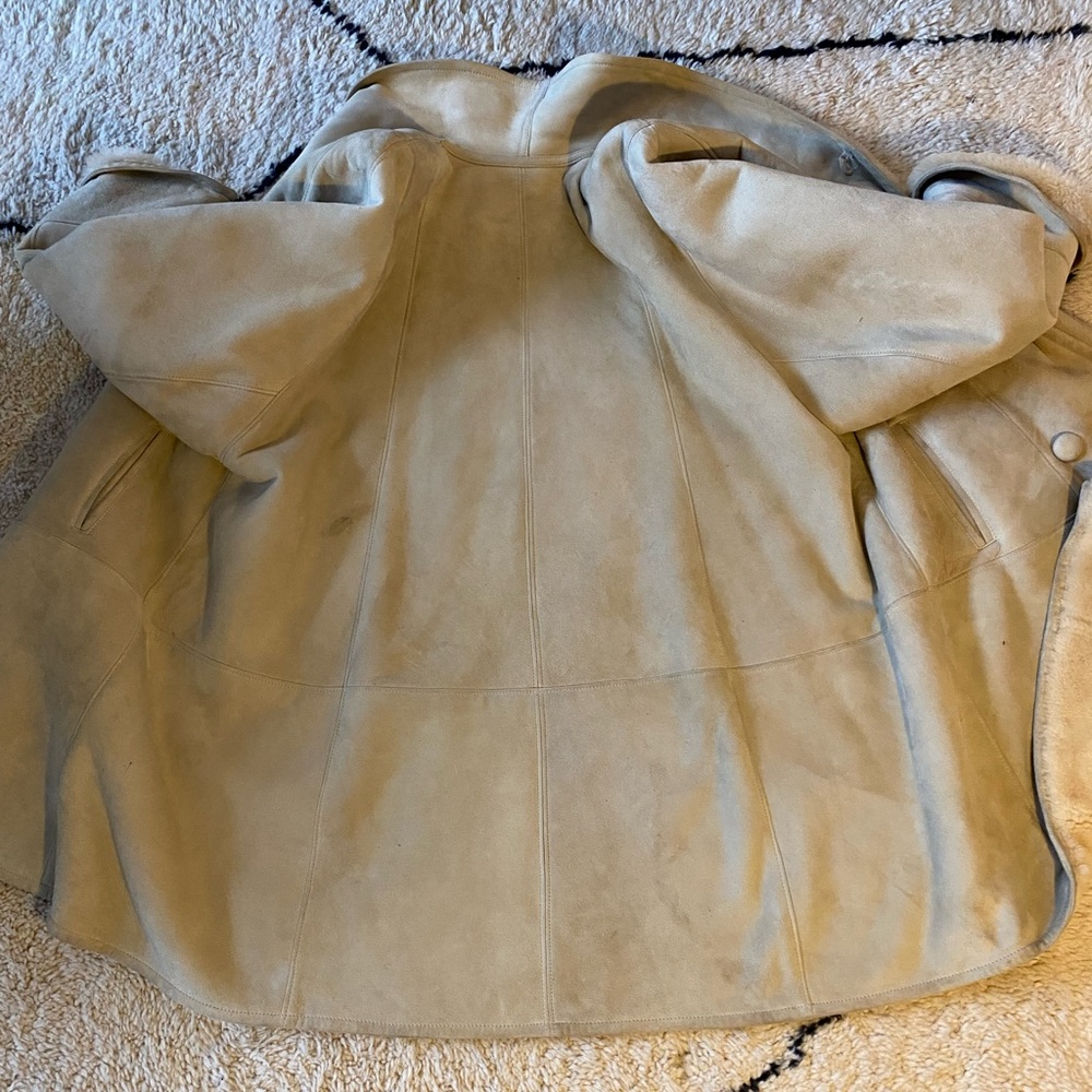 Shearling Coat - Picture 8 of 9